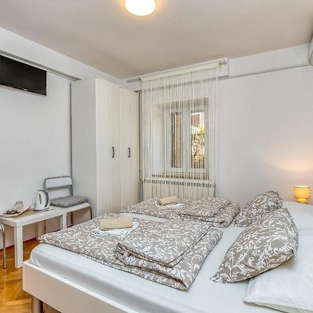 Matea Rooms Фунтана Екстериор снимка